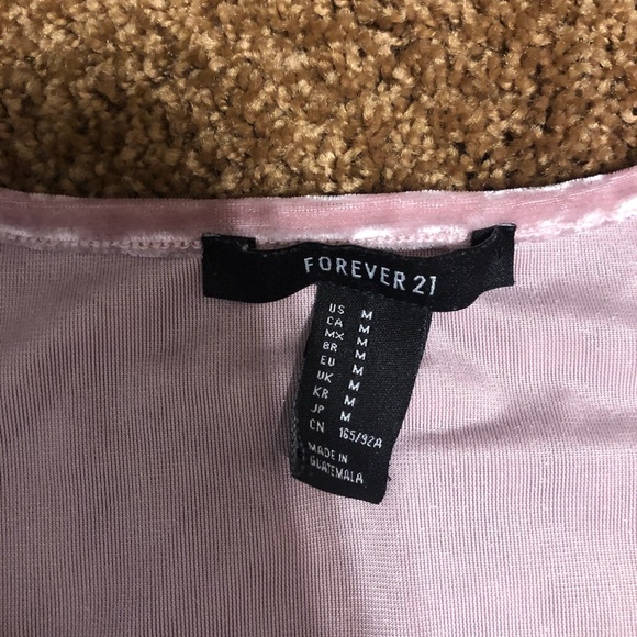 Forever 21 pink velvet crop tee - Picture 2 of 3